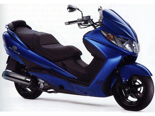 �X�J�C�E�F�C�u250SS