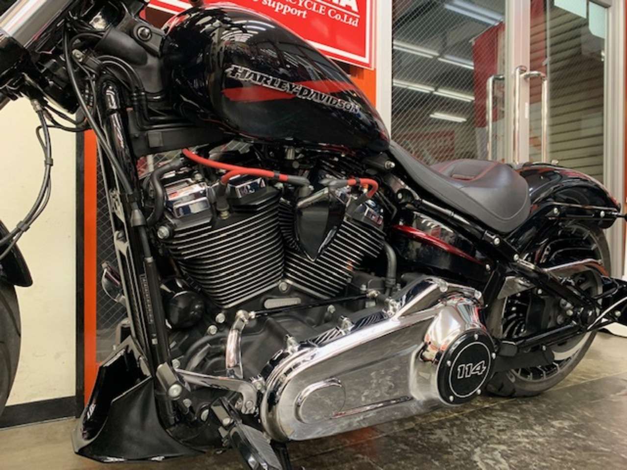 ｆｘｂｒｓ ソフテイル ブレイクアウト１１４ ２０１９モデル オプションタービンホイール ｓ ｓ製ハイカム装着のフルカスタム車 ハーレーダビッドソン B06 中古バイク情報はbbb