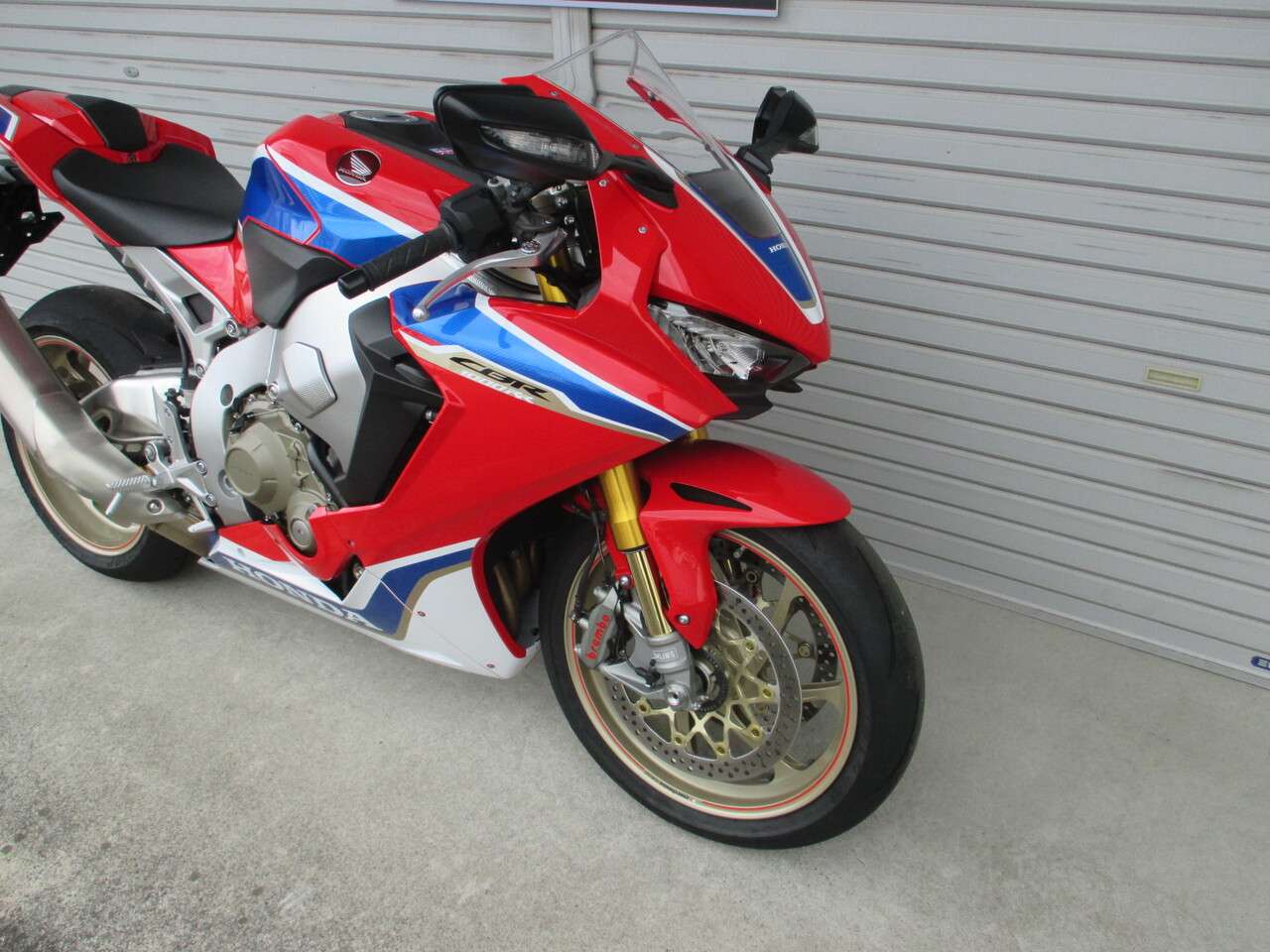 Cbr1000rr Sp2 ホンダ B0699 中古バイク情報はbbb