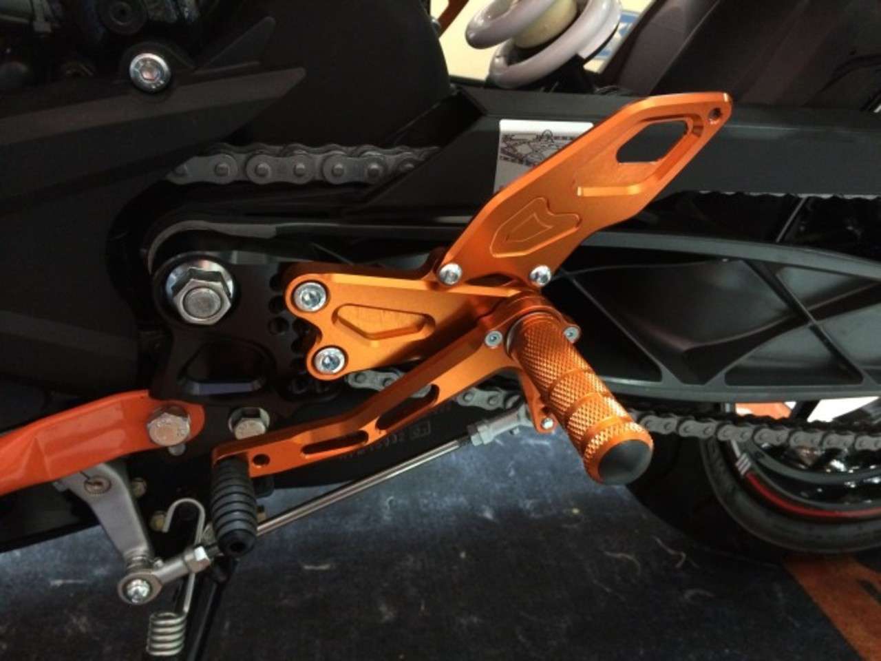 Ktm川崎中央original Special Step Kit 125 200 390 Duke 専用