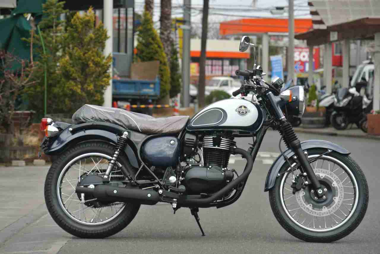 エストレバのチラシ