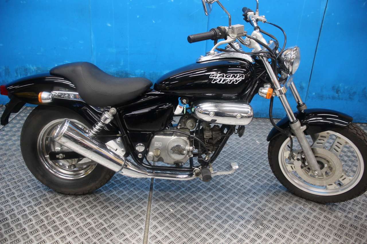 Honda magna fifty