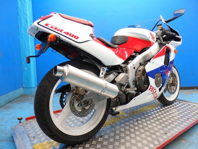 Honda cbr 400rr nc23