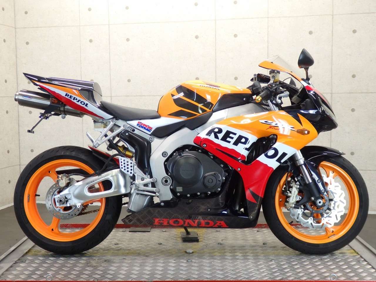 ｃｂｒ１０００ｒｒ ｓｃ５７後期 レプソル ２４７２１ ホンダ B 中古バイク情報はbbb