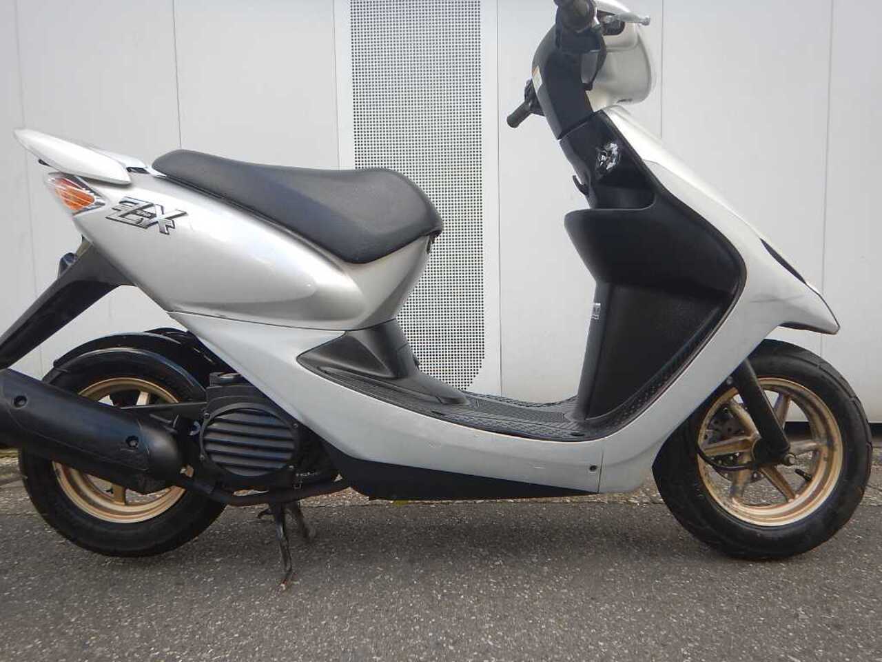 スマートディオz4 Dio 消費税 諸経費 込みの価格です ナンバー付ければ乗れます ホンダ B 中古バイク情報はbbb