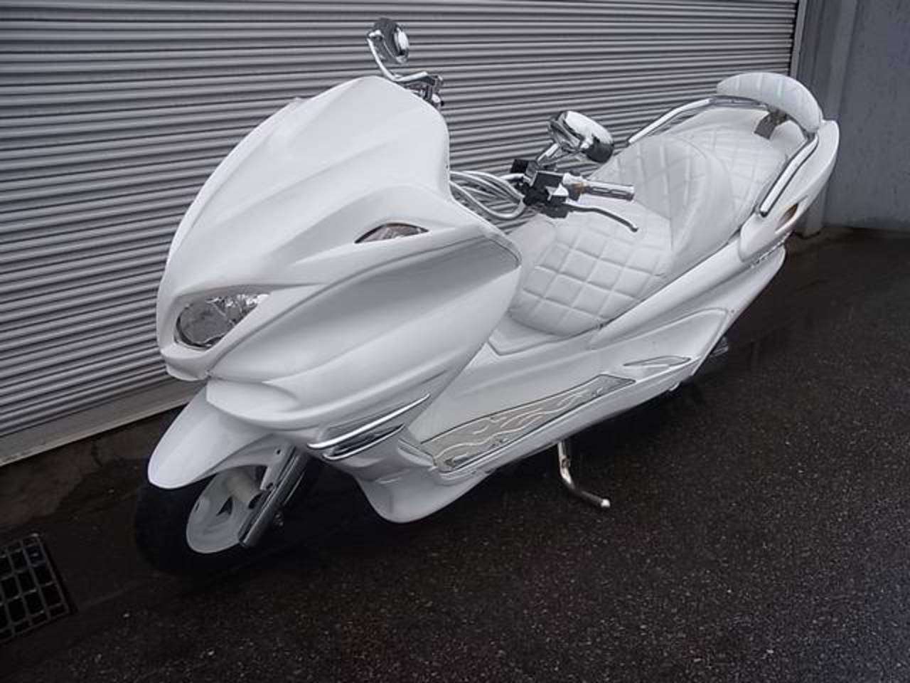 マジェスティc 2スピーカー Led ホワイトシンプルカスタムver ヤマハ B 中古バイク情報はbbb