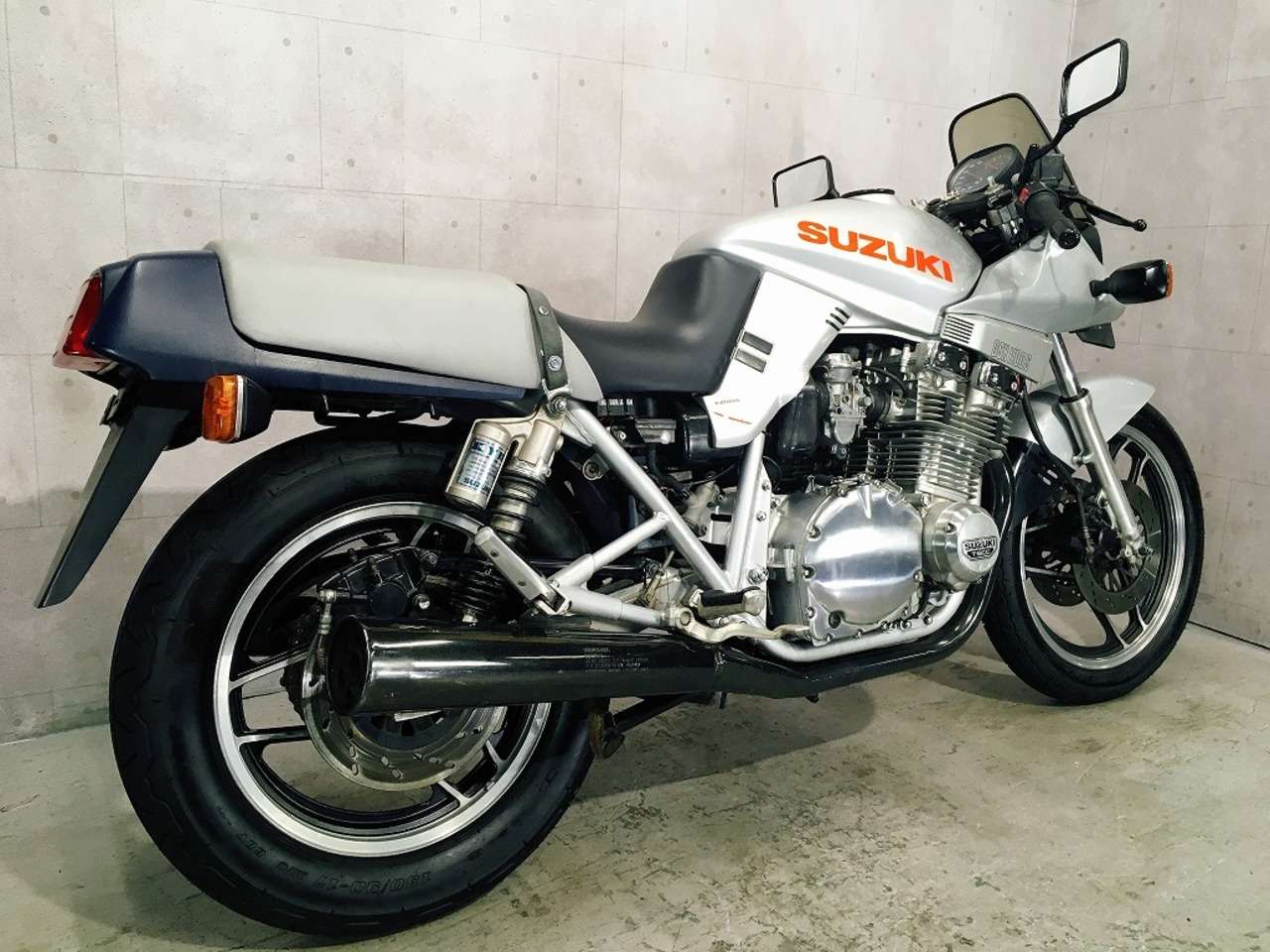 GSX1100Sカタナ スズキ (B088869)|中古バイク情報はBBB GSX1100Sカタナ スズキ (B088869)|中古バイク情報はBBB