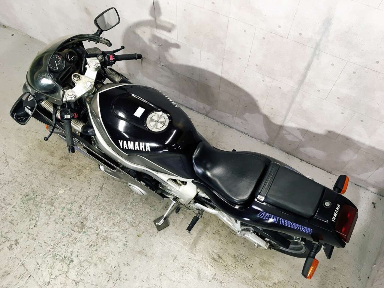 FZ250フェザー ピストン 1HX-11636-00 在庫有 即納 ヤマハ 純正 新品 バイク 部品 未使用 割れ欠け無し 修復素材に 車検  Genuine