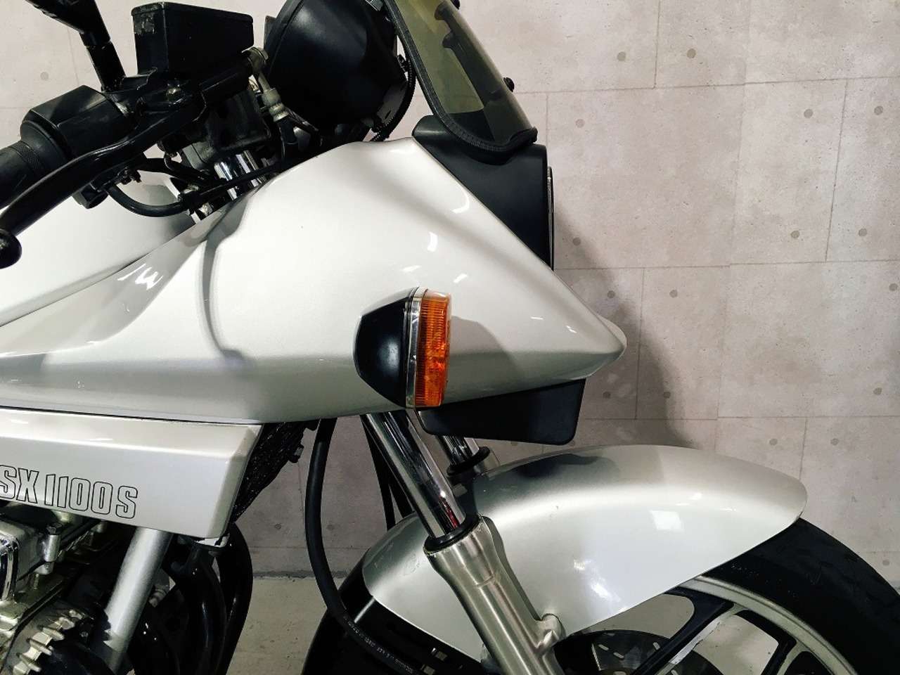 GSX1100Sカタナ スズキ (B088869)|中古バイク情報はBBB GSX1100Sカタナ スズキ (B088869)|中古バイク情報はBBB