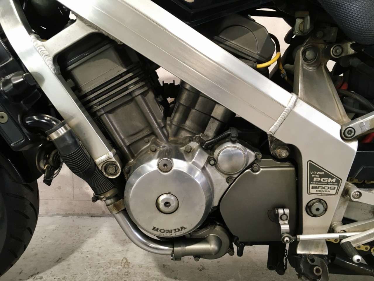ブロス650 ホンダ B 中古バイク情報はbbb ブロス650 ホンダ B 中古バイク情報はbbb