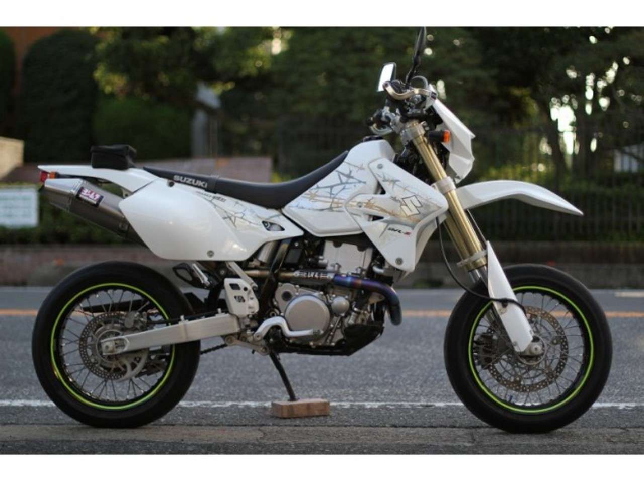 Dr Z400sm スズキ B 中古バイク情報はbbb Dr Z400sm スズキ B 中古バイク情報はbbb
