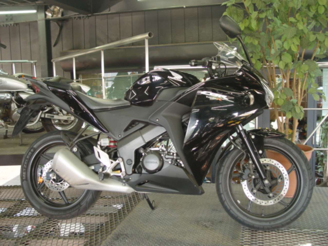 Cbr125r ホンダ B 中古バイク情報はbbb