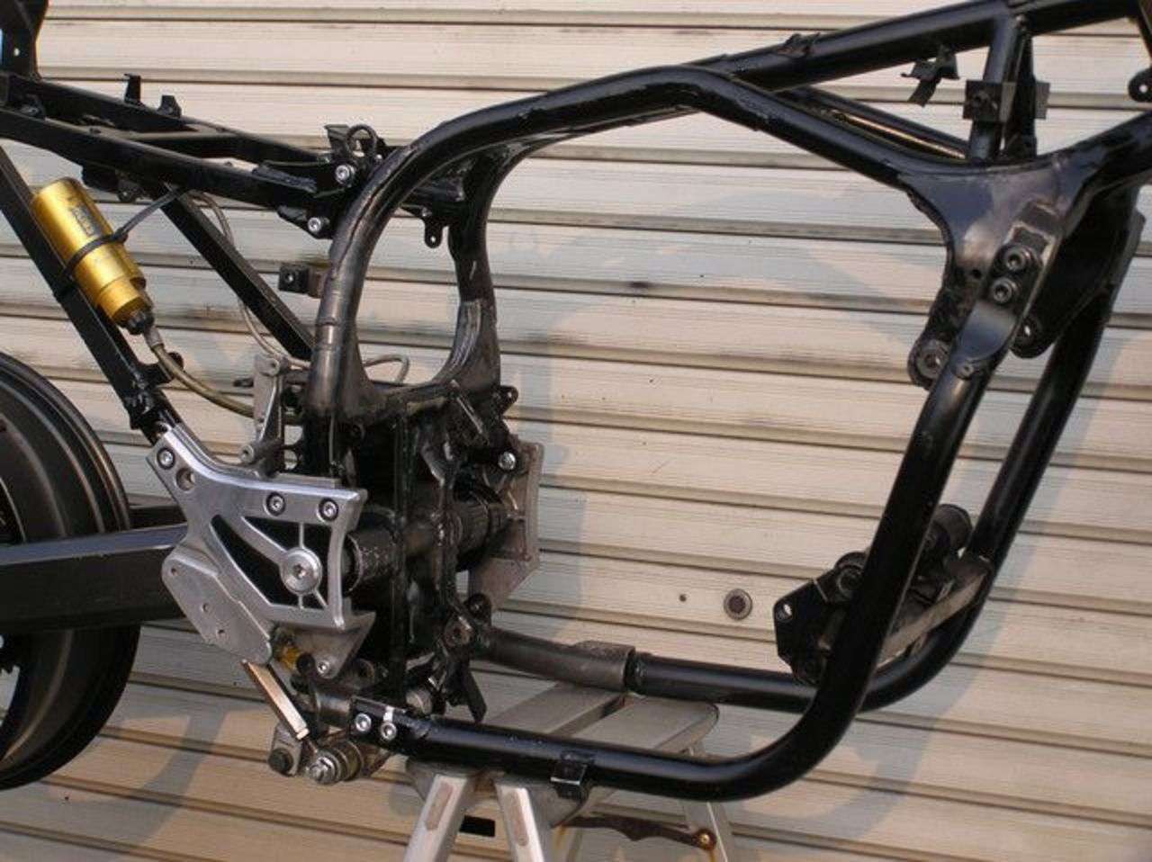 ＧＰＺ９００Ｒ ２６度キャスター角 カワサキ (B038933)中古バイク 