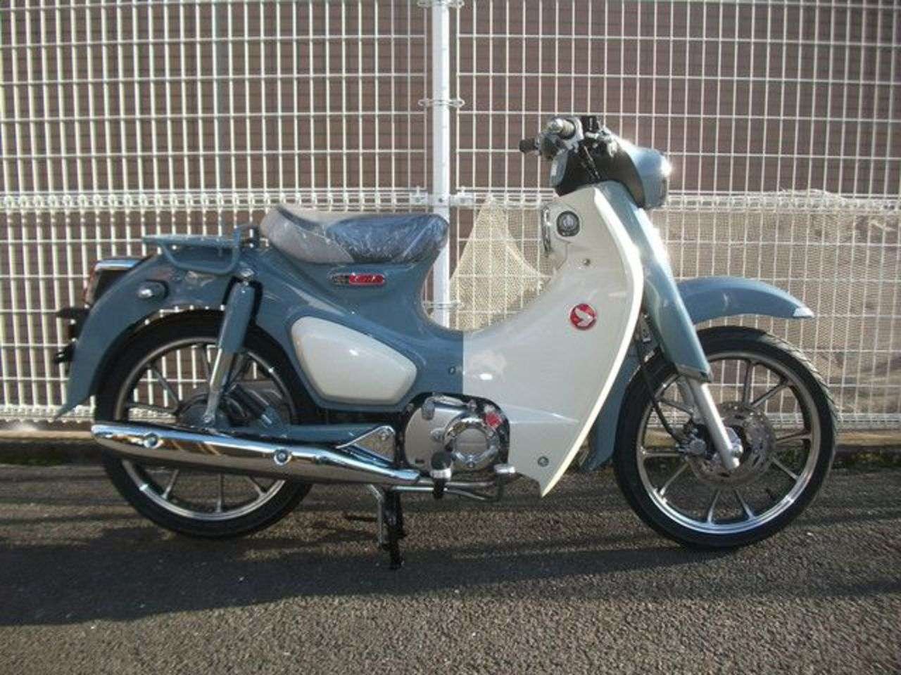 ホンダ 実質年率０ ９ ローンお取り扱い中 スーパーカブ ｃ１２５ 新車 ホンダ B0466 中古バイク情報はbbb