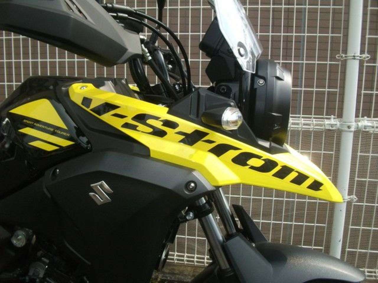Vストローム250 Abs 新車 各色 期間限定 らくらく返済２ ９ ローンお取扱い スズキ B 中古バイク情報はbbb