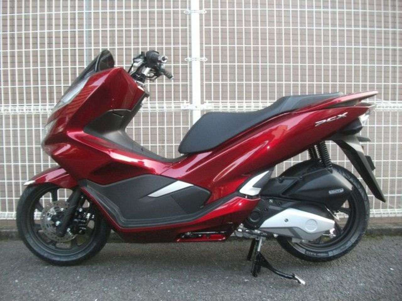 ホンダ 実質年率０ ９ ローンお取り扱い ｐｃｘ１２５ ｓｍａｒｔ ｋｅｙ システム 装備 ホンダ B0391 中古バイク情報はbbb