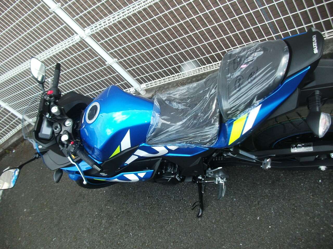 ｇｓｘ２５０ｒ 即納車あります 新車 期間限定 らくらく返済２ ９ ローンお取り扱い中 スズキ B 中古バイク情報はbbb