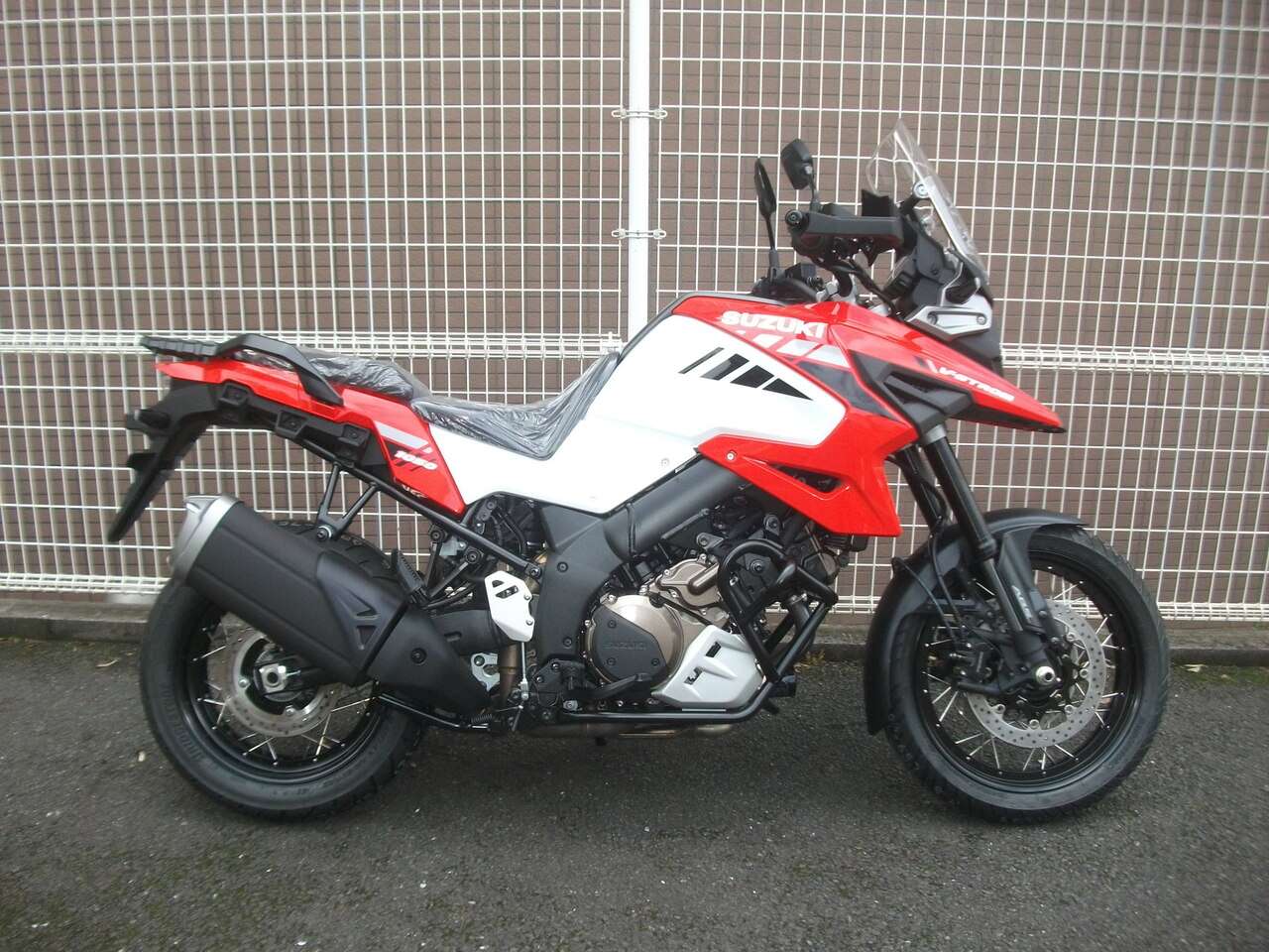 Vストローム1050xt 期間限定 らくらく返済２ ９ ローンお取り扱い中 スズキ B 中古バイク情報はbbb