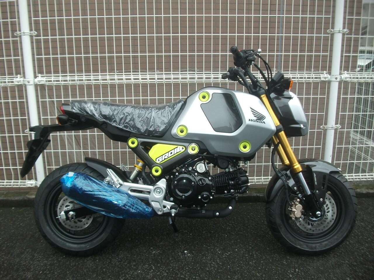即納が出来ます ホンダ 新型 グロム フォースシルバーメタリック グロム 新型 ５速ミッション らくらく返済２ ９ ５ ９ ローンお取り扱い中 ホンダ B 中古バイク情報はbbb
