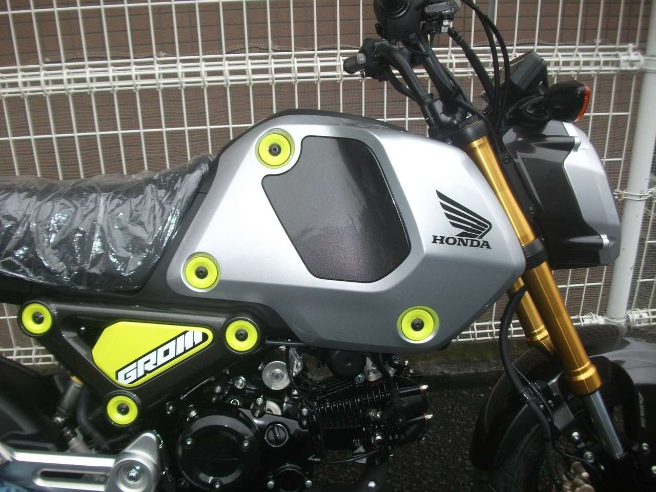 即納が出来ます ホンダ 新型 グロム フォースシルバーメタリック グロム 新型 ５速ミッション らくらく返済２ ９ ５ ９ ローンお取り扱い中 ホンダ B 中古バイク情報はbbb
