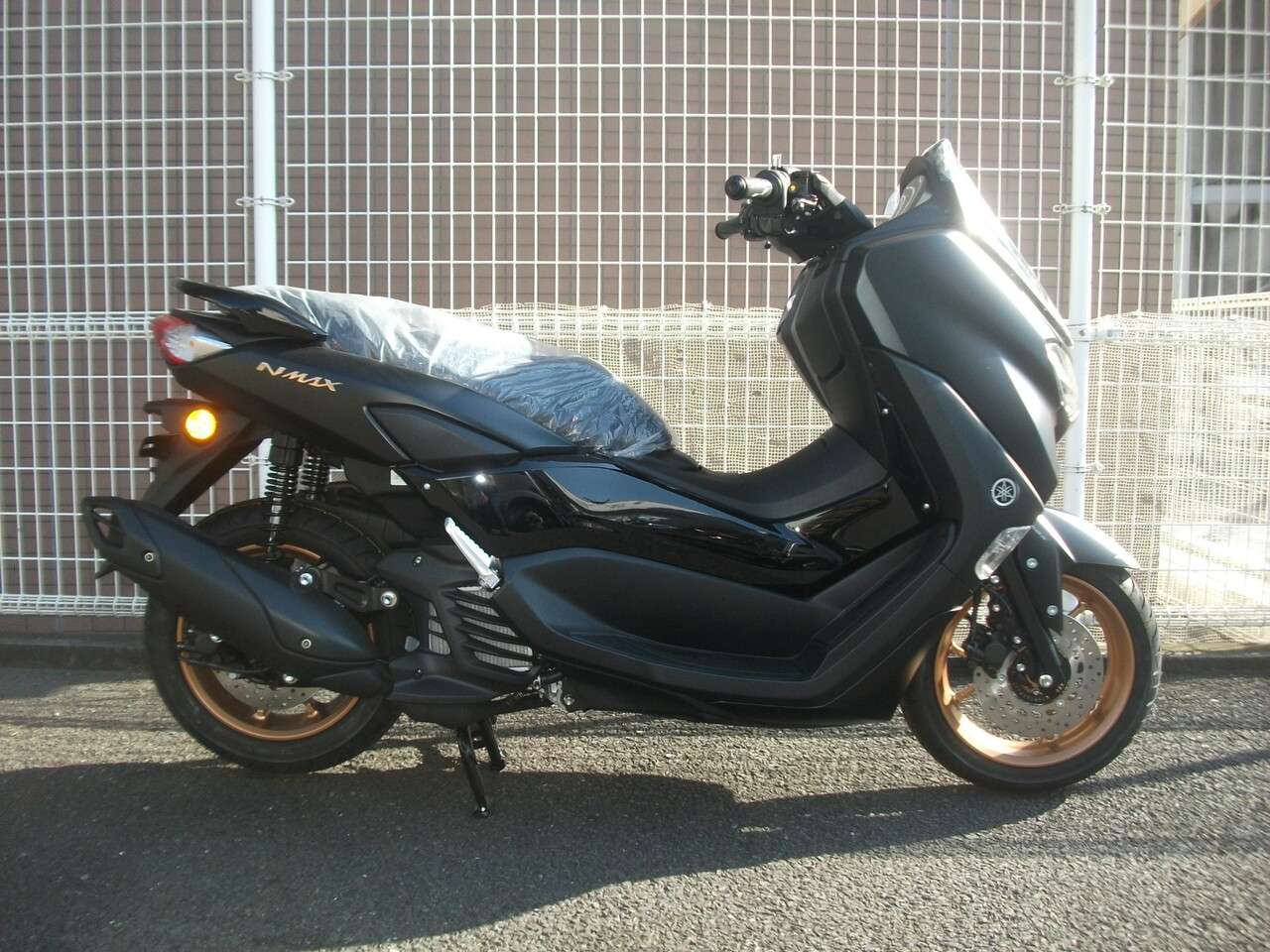 新型 ｎ ｍａｘ １２５ ２０２１モデル発売 らくらく返済２ ９ ５ ９ ローンお取り扱い中 ヤマハ B 中古バイク 情報はbbb