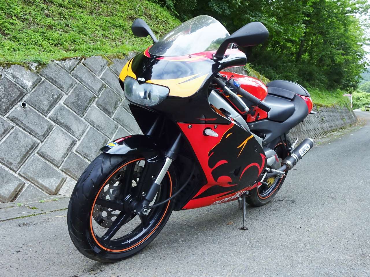 Rs125 ２スト１２５ｃｃ最速クラスの１台 アプリリア B 中古バイク情報はbbb