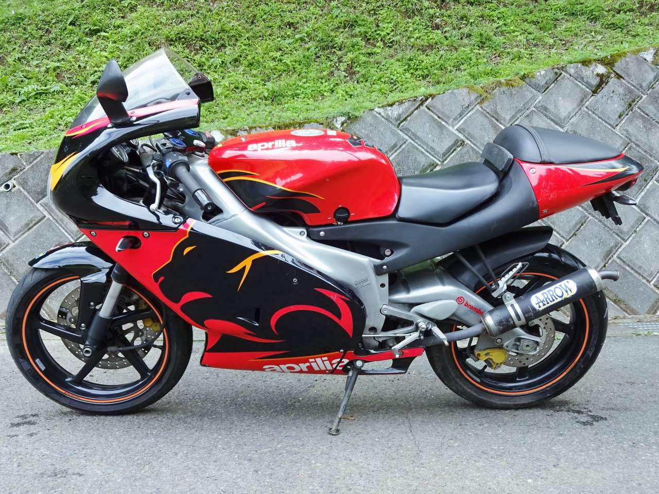 Rs125 ２スト１２５ｃｃ最速クラスの１台 アプリリア B 中古バイク情報はbbb