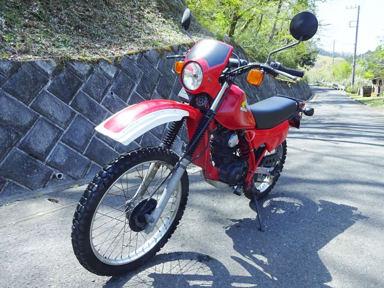 ｘｌ１２５ｒ ４スト１２５ｃｃ最強クラス１２馬力 脅威の低燃費６０ｋｍ ｌ 全体的にキレイな良質車 ホンダ B 中古バイク情報はbbb