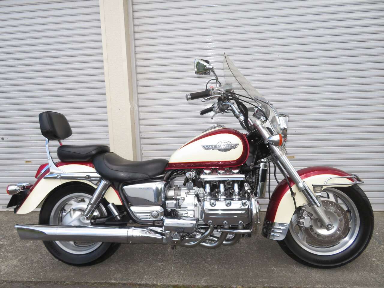 ワルキューレ 1500 Sc34 ワンオーナー車 ウインドシールド グリップヒーター ローン可能 ホンダ B 中古バイク情報はbbb