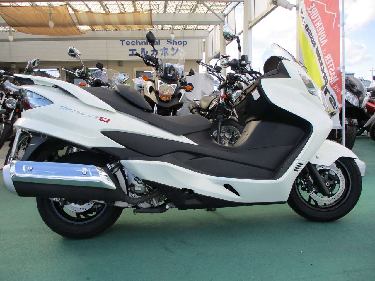 スカイウェイブ２５０ タイプｍ L2 タイヤ新品にて スズキ B0666 中古バイク情報はbbb