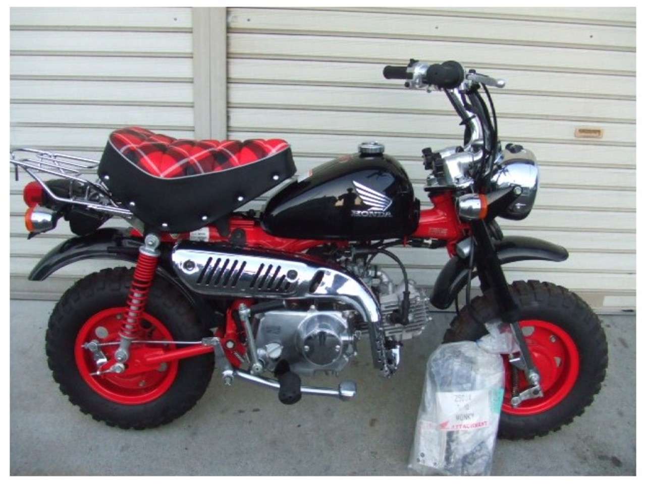 モンキー 限定カラー車 Monkey 新車40th ホンダ B 中古バイク情報はbbb モンキー 限定カラー車 Monkey 新車40th ホンダ B 中古バイク情報はbbb