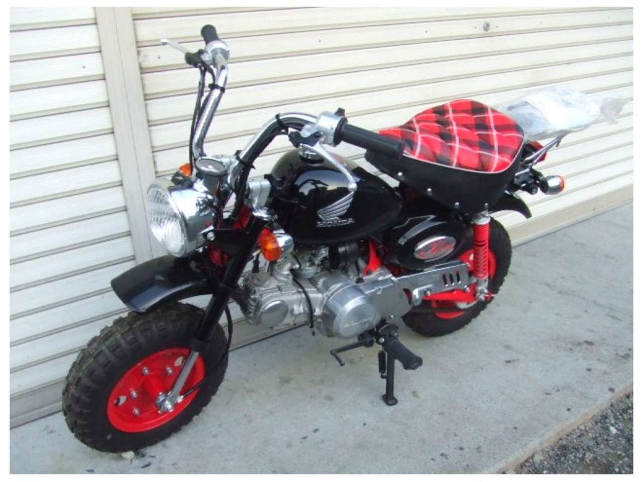モンキー 限定カラー車 Monkey 新車40th ホンダ B 中古バイク情報はbbb モンキー 限定カラー車 Monkey 新車40th ホンダ B 中古バイク情報はbbb
