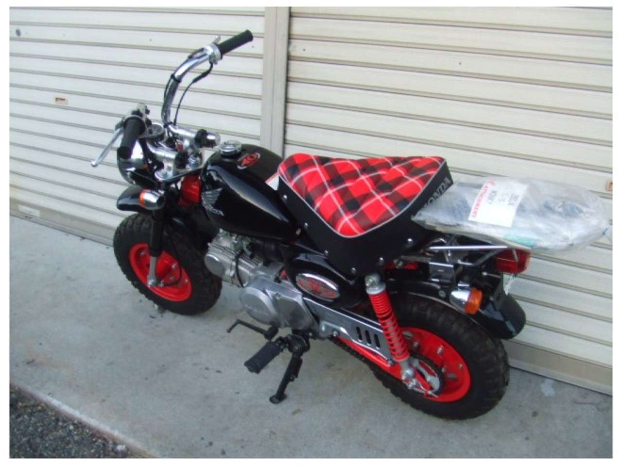 モンキー 限定カラー車 Monkey 新車40th ホンダ B 中古バイク情報はbbb モンキー 限定カラー車 Monkey 新車40th ホンダ B 中古バイク情報はbbb