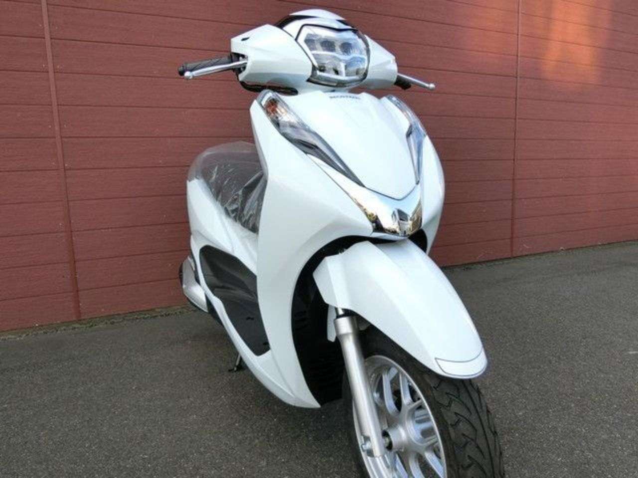 リード125 Lead125 Jf45 新車 ホンダ B 中古バイク情報はbbb