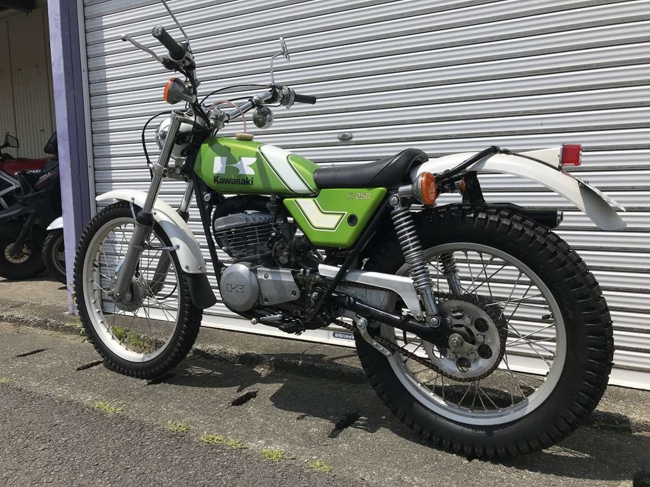 ｋｔ２５０ 逆輸入 カワサキ B 中古バイク情報はbbb