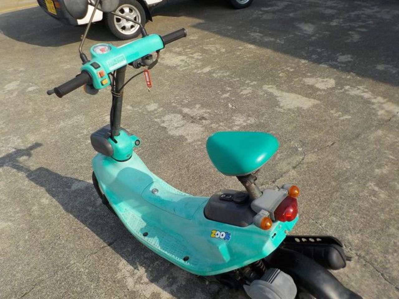 Скутер honda zook