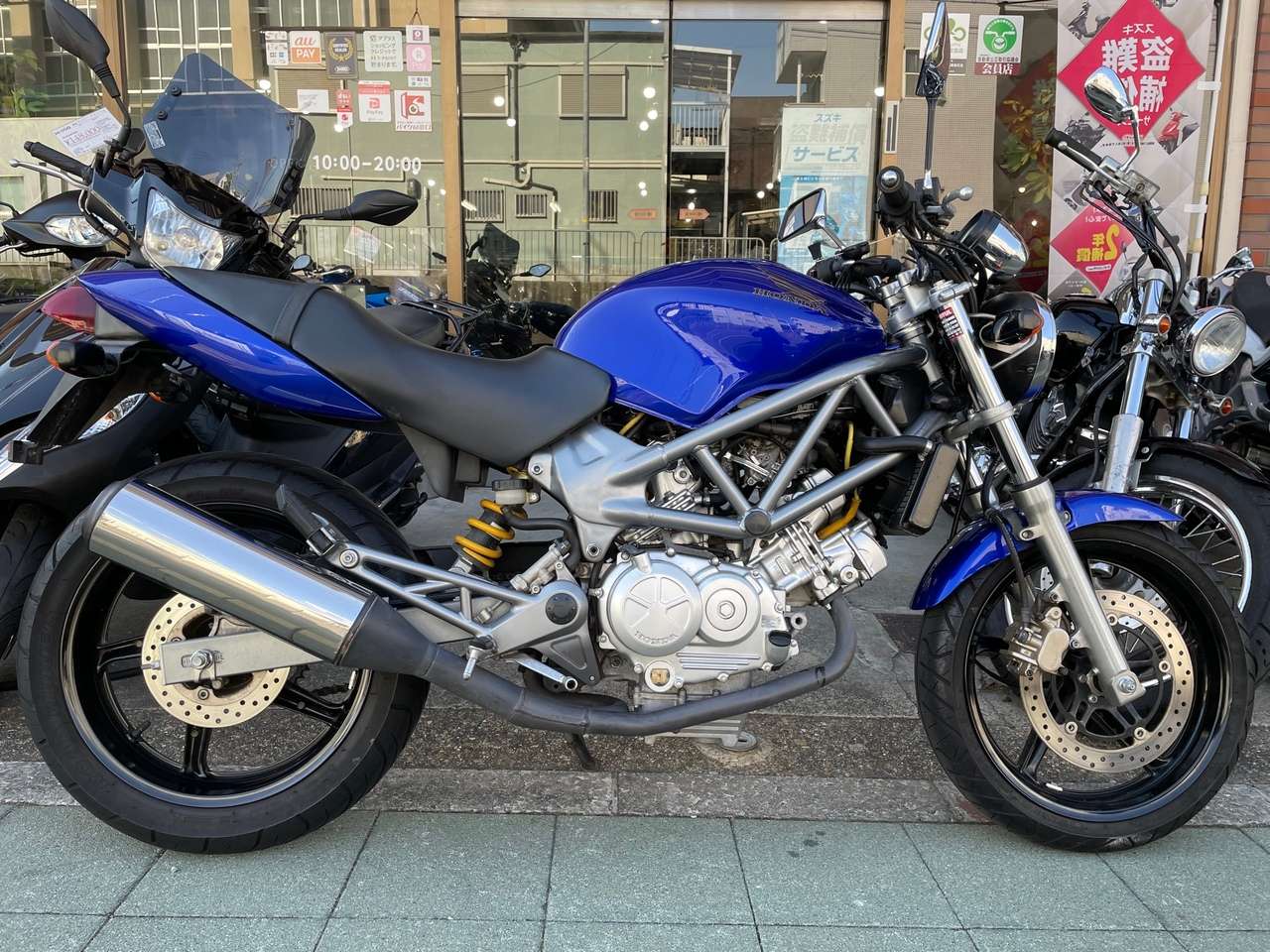 Vtr250 キャブ車 後期型 グリップヒーター ラムマウント装備 ホンダ B 中古バイク情報はbbb