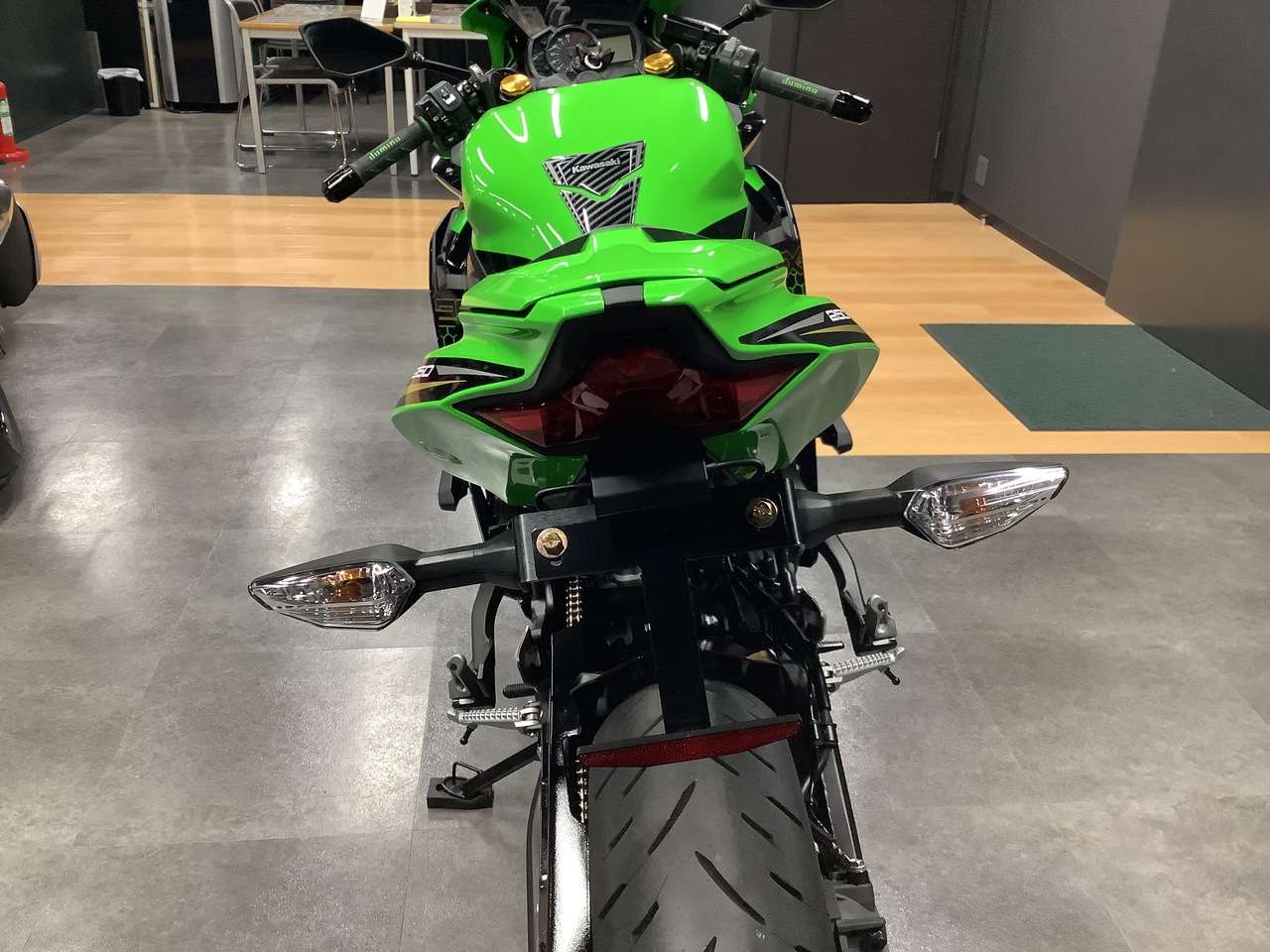 Kawasaki カワサキ ZX25R 純正オプション スポーツシート www