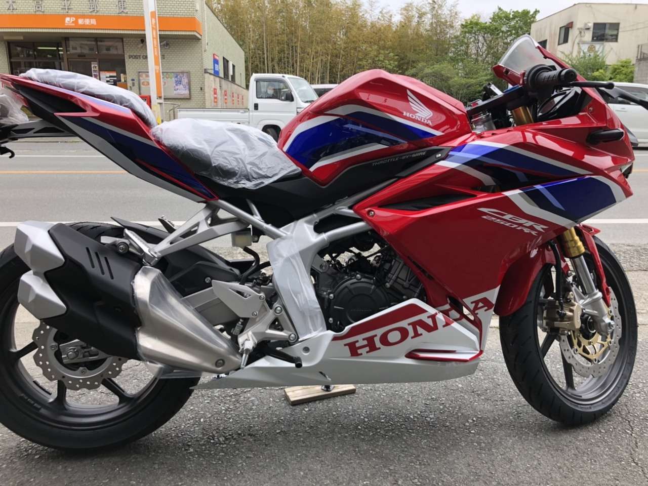 Cbr250rr Gpレッドストライプ ホンダ B 中古バイク情報はbbb