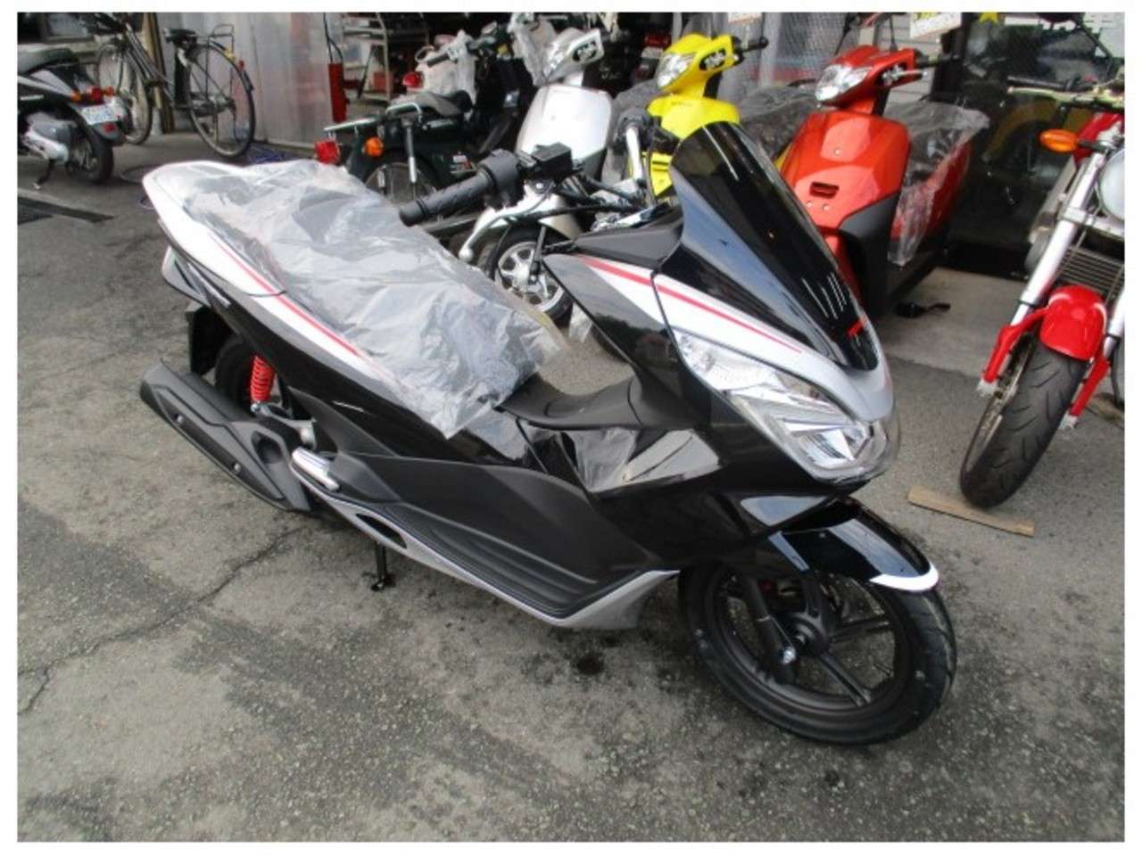 即納 Pcxツートーン 低金利1 9 クレジット ホンダ B 中古バイク情報はbbb