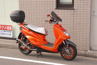 オレンジマジョーラのシグナス125X