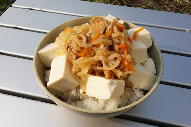 アレンジレシピ　「さんま蒲焼野菜丼」