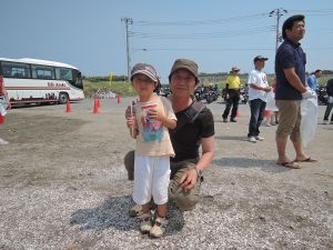 子どももビーチクリーン