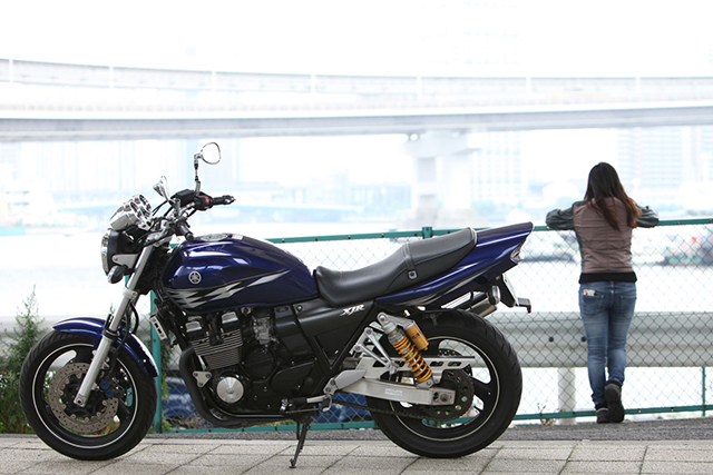 YUKO SUZUKIとXJR400R2