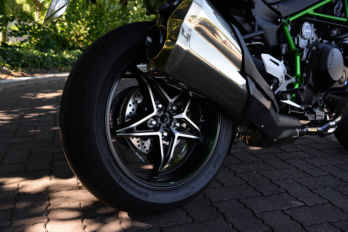 Ninja H2-12