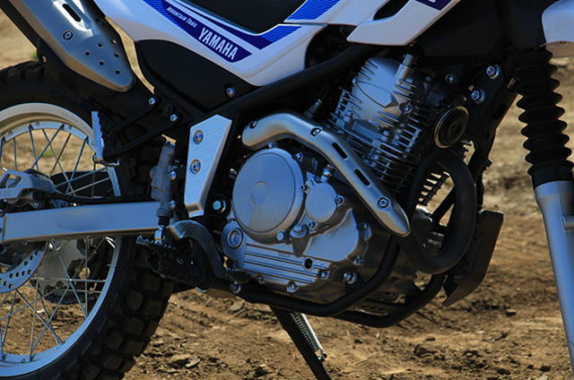 YAMAHA セロー250 キャニスターが装着