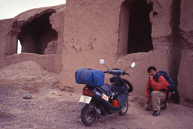 荷物を減らしバイクへの負担を減らすことが、旅の成功に繋がってくる。