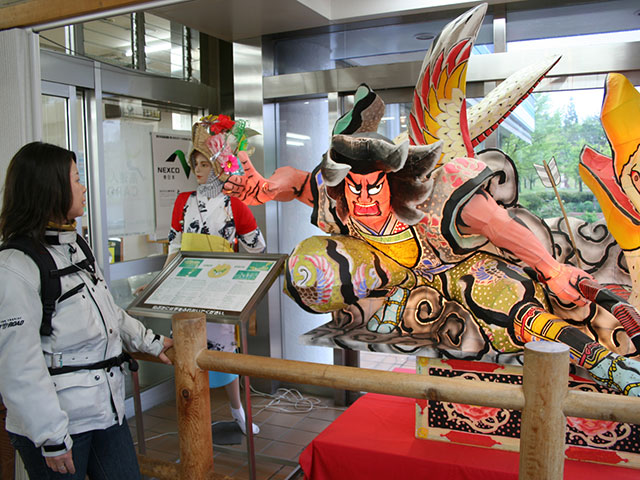 「ねぶた祭り」の展示