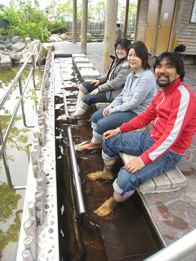 湾岸長島PA上で足湯