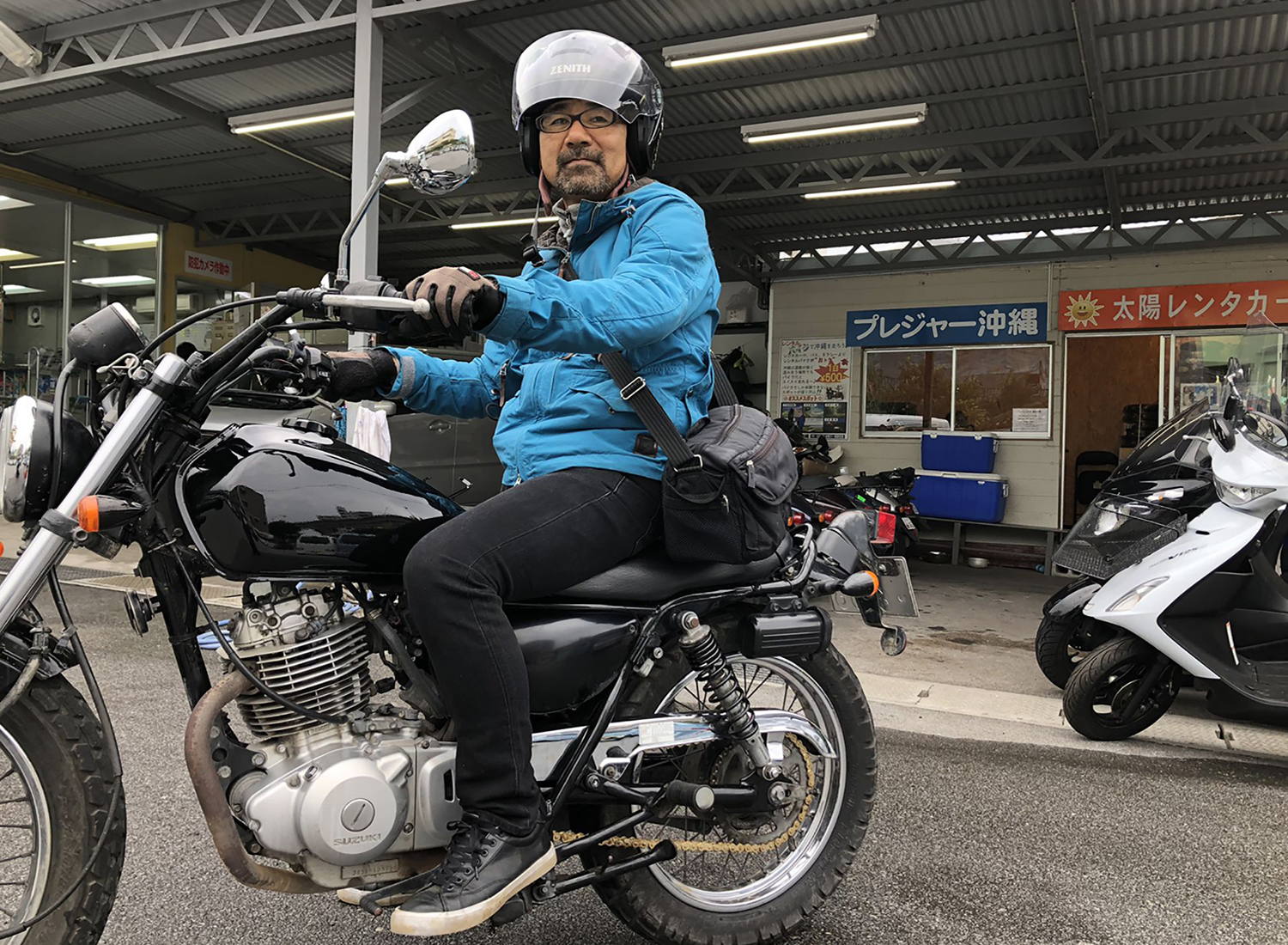 グラストラッカー250